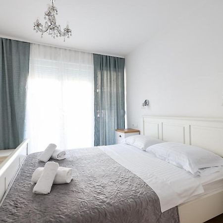 Two Bedroom Apartment With A Balcony Relja Zadar Buitenkant foto