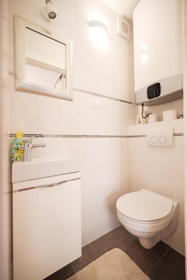 Two Bedroom Apartment With A Balcony Relja Zadar Buitenkant foto